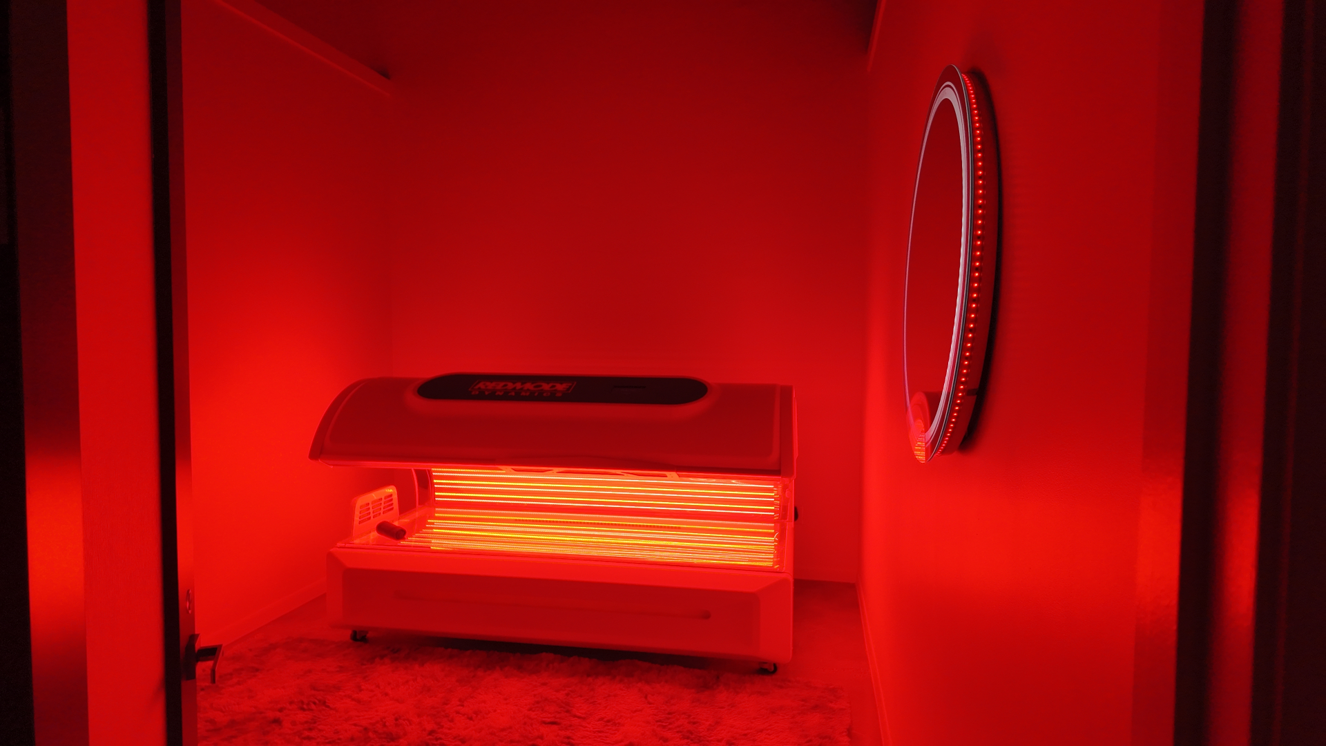 Red Light Therapy at REDSOL Wellness Club - League City TX Red light therapy pro bed treatment room at REDSOL Wellness Club in League City Texas