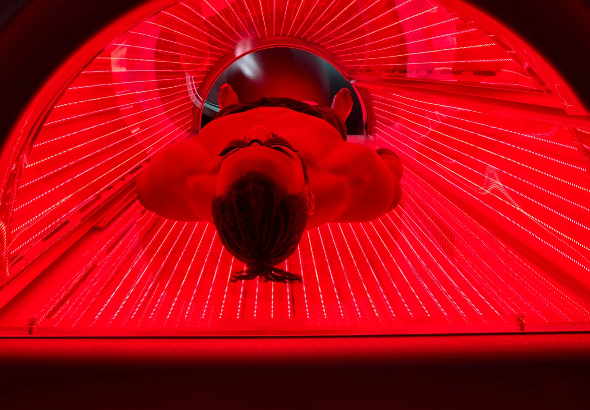 REDSOL Red Light Pro-Bed — 360° full-body photobiomodulation system Overhead view of Red Light Pro-Bed showing full 360° LED coverage at REDSOL Wellness Club League City TX